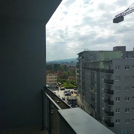 Apartment Centar Miki *